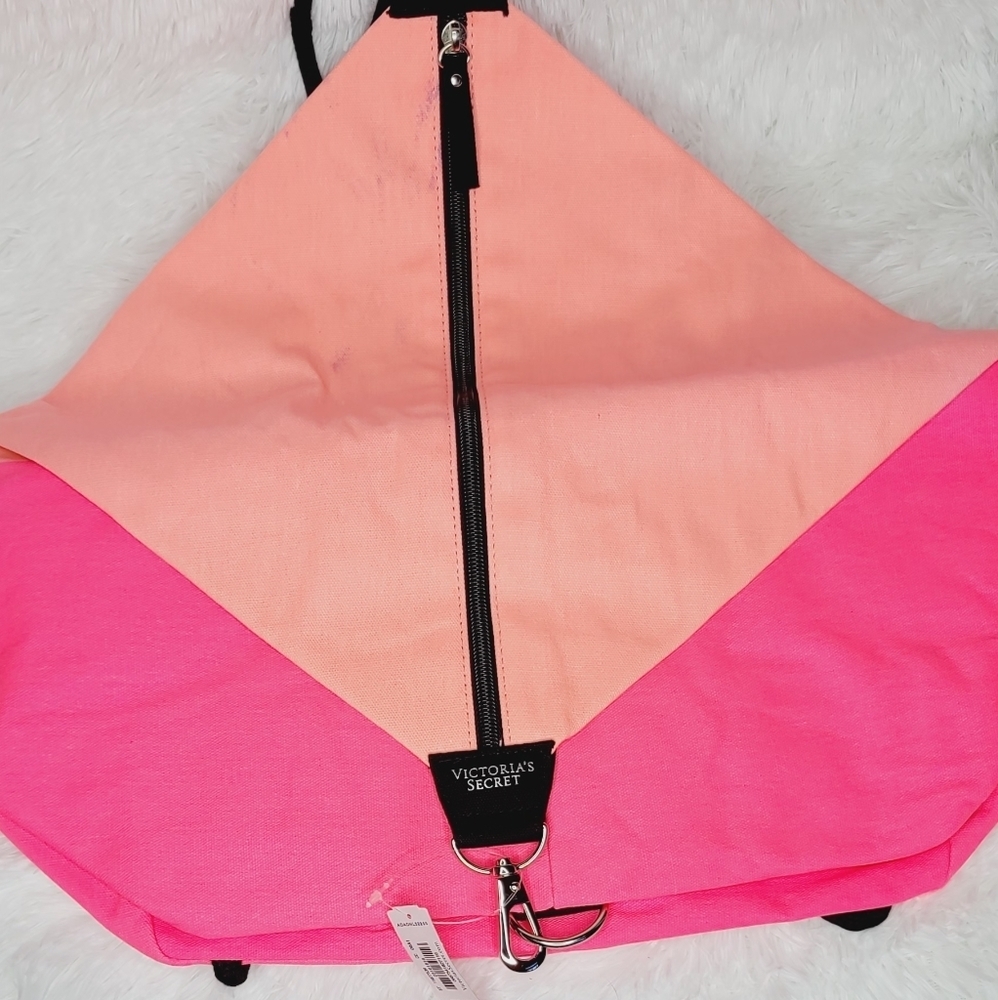 Limited Edition NWT Victoria Secret V-shaped string backpack bag